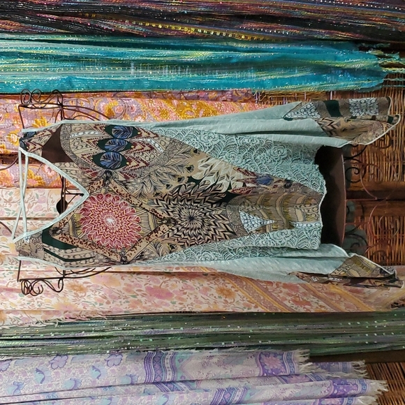 Embellished tank - Picture 6 of 13